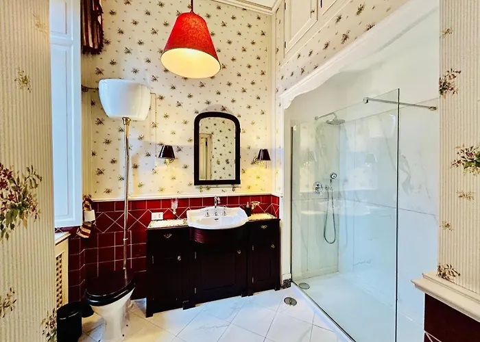 Apart Otel Eccelso 4*